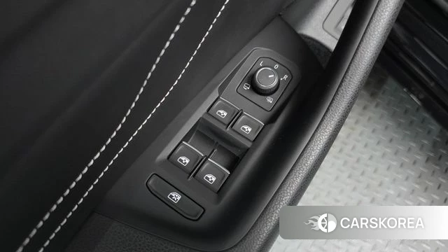 Volkswagen Arteon 2023 Черный из Кореи, фото 4