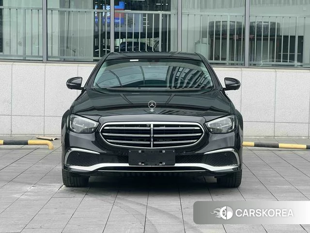 Mercedes-Benz E-class 2023 Черный из Китая, фото 4