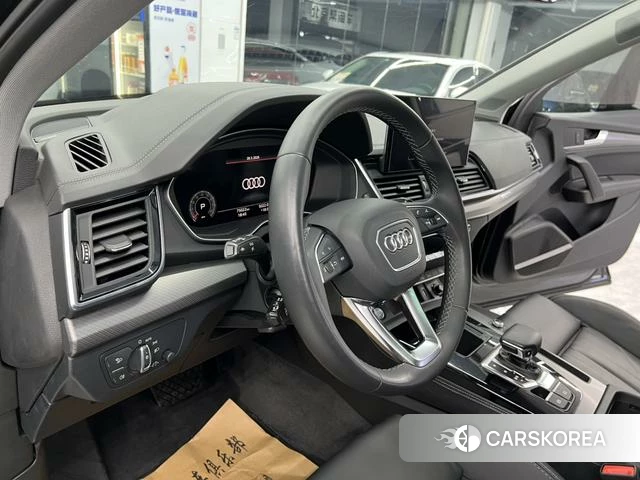 Audi Q5L 2022 Черный из Китая, фото 4