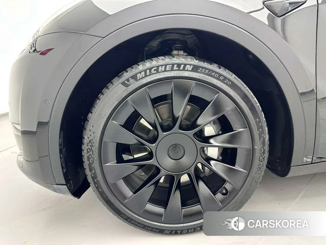 Tesla Model Y 2021 Черный из Китая, фото 4