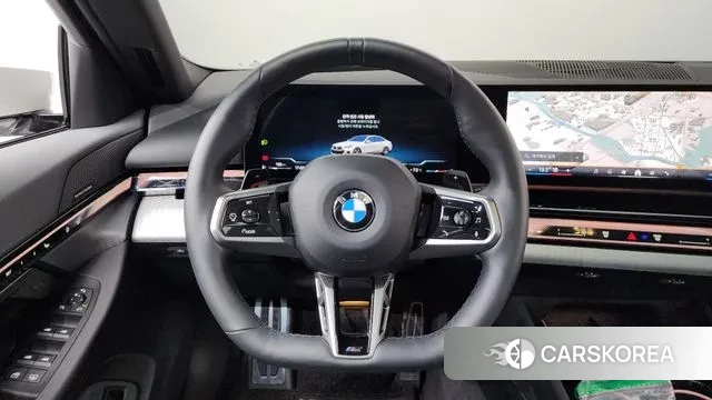 BMW 5 Series (G60) 2024 Белый из Кореи, фото 4