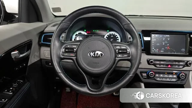 Kia Niro 2018 Белый из Кореи, фото 4