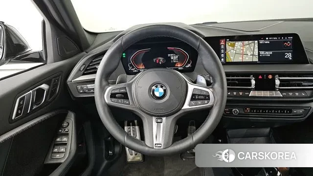BMW 1 Series (F40) 2023 Серый из Кореи, фото 4