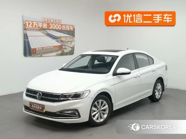 Volkswagen Bora 2022 Белый из Китая, фото 4