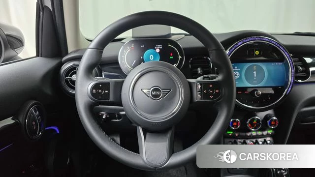 Mini Cooper 2023 Белый из Кореи, фото 4