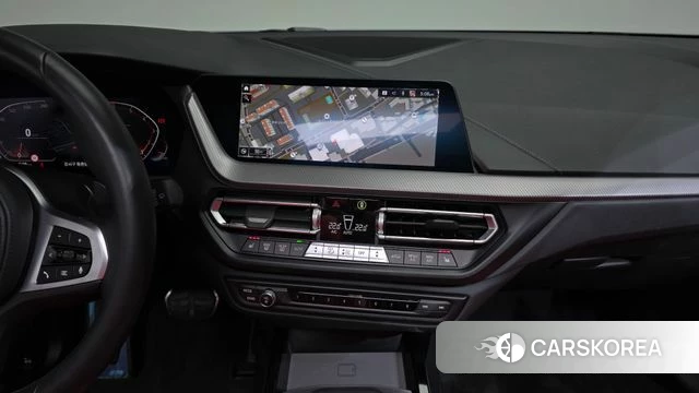 BMW 1 Series (F40) 2022 Серебристо-серый из Кореи, фото 4
