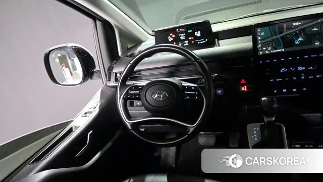 Hyundai Staria 2023 Серебряный из Кореи, фото 4