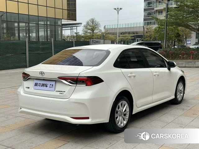 Toyota Corolla 2021 Белый из Китая, фото 4