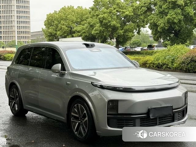 Ideal car Ideal L9 2023 Серебристо-серый из Китая, фото 4