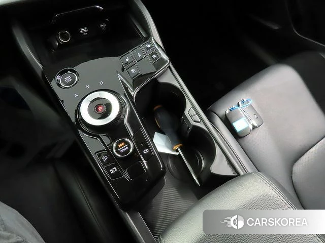 Kia Sportage 5th Generation Hybrid 2023 Серебристо-серый из Кореи, фото 4