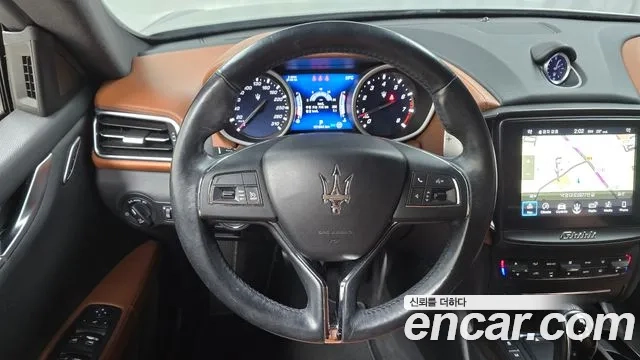 Maserati Ghibli id 2887031 из Кореи 4