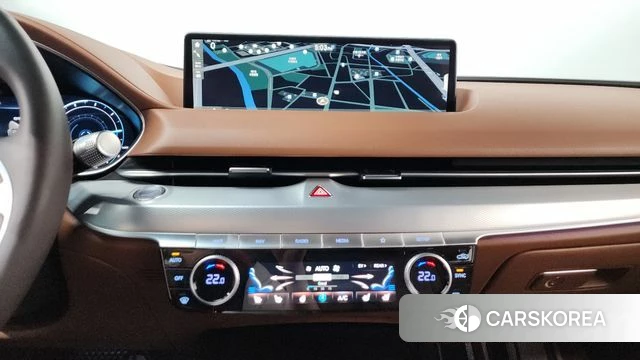Genesis Electrified G80 (RG3) 2021 Серебряный из Кореи, фото 4