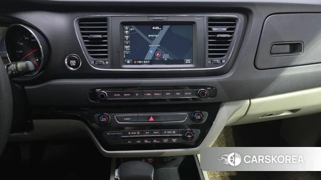 Kia The New Carnival 2019 Белый из Кореи, фото 4
