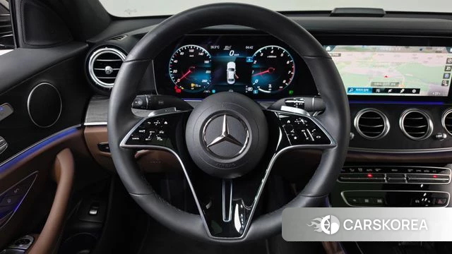 Mercedes-Benz E-Class W213 2023 Черный из Кореи, фото 4