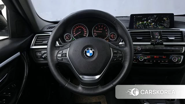 BMW 3 Series (F30) 2018 Белый из Кореи, фото 4