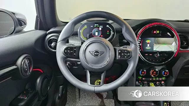 Mini Cooper Electric 2022 Черный из Кореи, фото 4