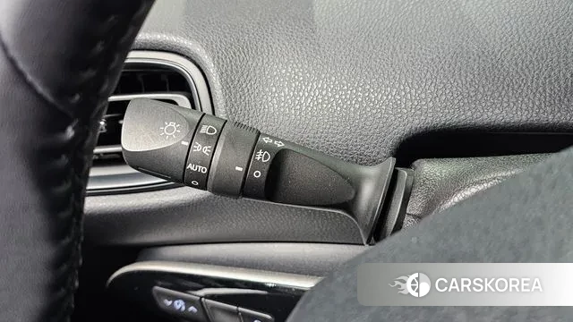 Toyota Prius 4th Generation 2021 Белый из Кореи, фото 4