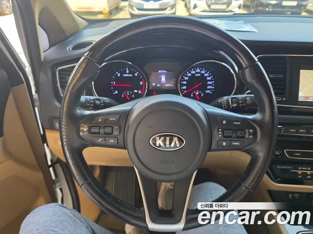 Kia The New Carnival id 2908209 из Кореи 4