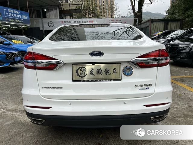 Ford Mondeo 2021 Белый из Китая, фото 4