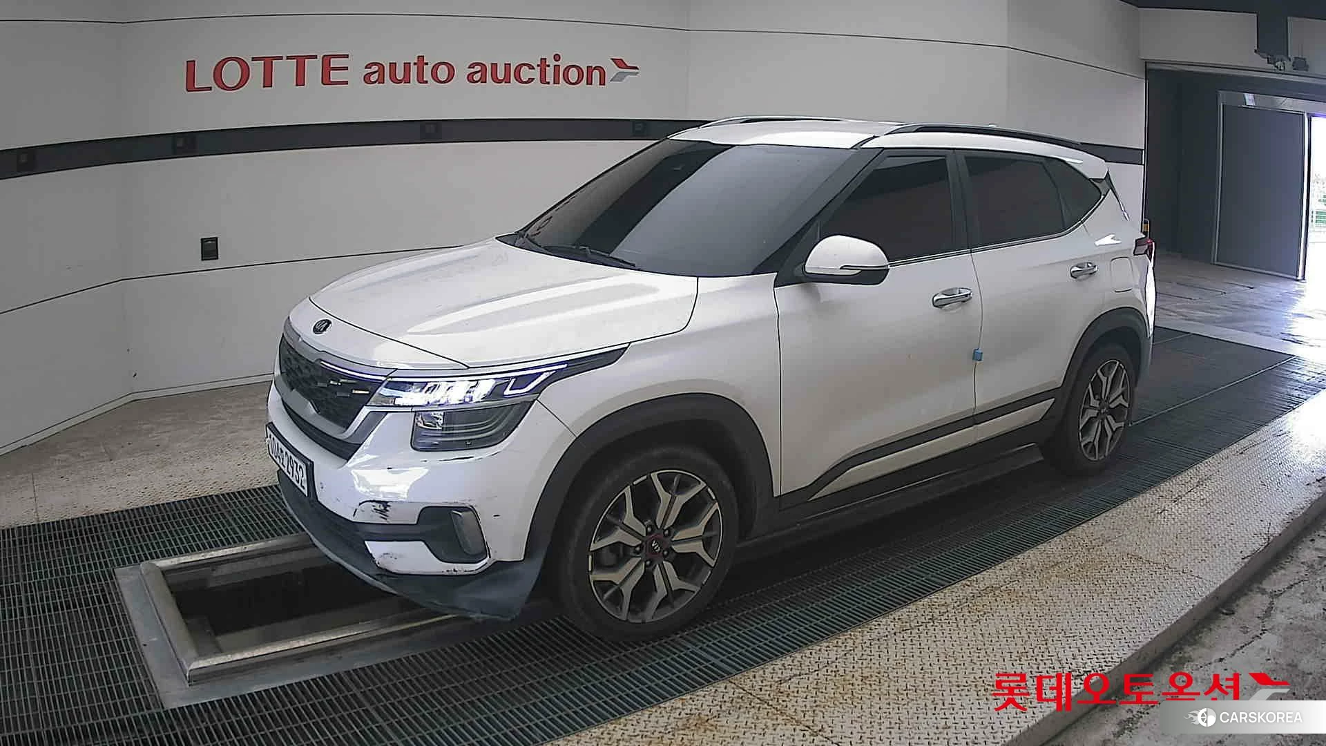 Kia Seltos 2021 Snow White Pearl из Кореи, фото 4
