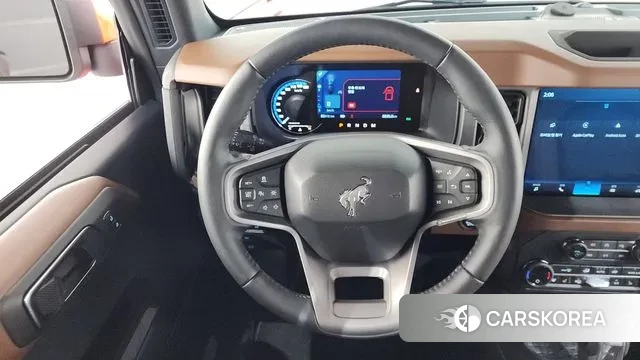 Ford Bronco 6th Generation 2024 Красный из Кореи, фото 4