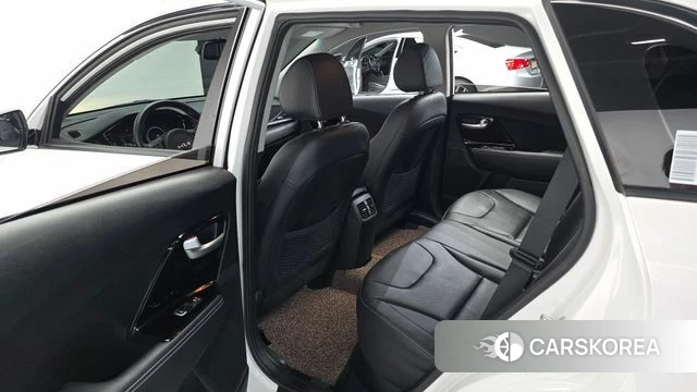 Kia Niro EV 2021 Белый из Кореи, фото 4