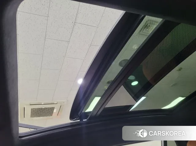 BMW X7 (G07) 2024 Серебристо-серый из Кореи, фото 4