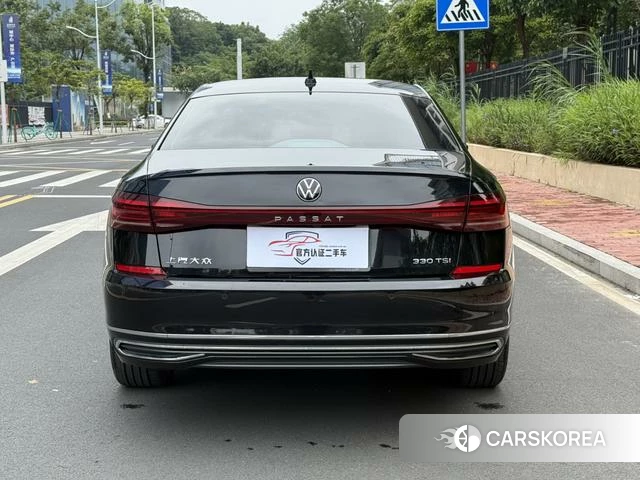 Volkswagen Passat 2022 Черный из Китая, фото 4