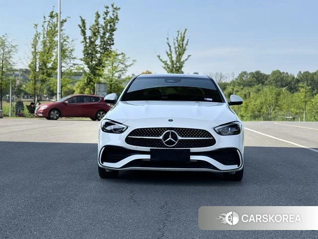 Mercedes-Benz Class C 2025 Белый из Китая, фото 4