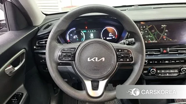 Kia Niro Plus 2022 Серебряный из Кореи, фото 4