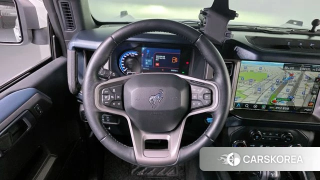 Ford Bronco 6th Generation 2022 Серебристо-серый из Кореи, фото 4