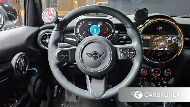 Mini Cooper 2024 Белый из Кореи, фото 4