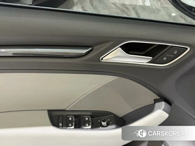 Audi A3 2021 Белый из Китая, фото 4