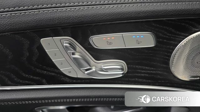 Mercedes-Benz E-Class W213 2022 Белый из Кореи, фото 4