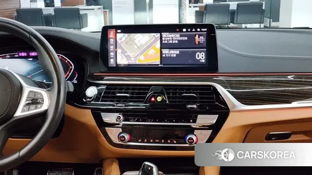 BMW 5 Series (G30) 2021 Черный из Кореи, фото 4