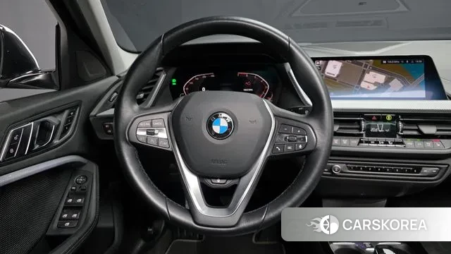 BMW 1 Series (F40) 2021 Белый из Кореи, фото 4