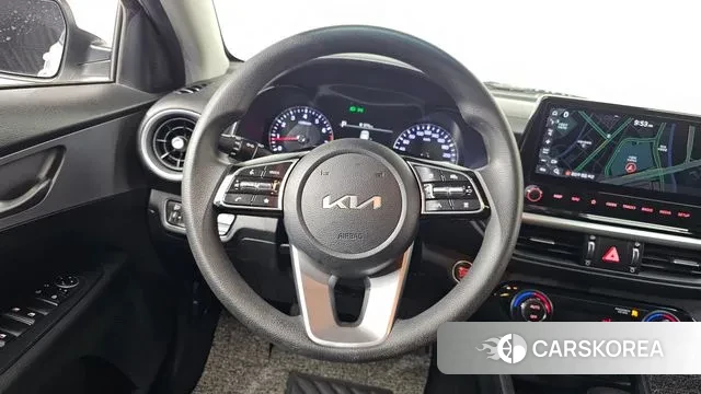 Kia The New K3 2nd generation 2021 Белый из Кореи, фото 4