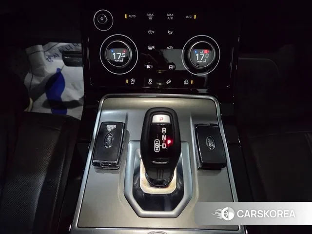 Land Rover Range Rover Evoque 2nd Generation 2023 Белый из Кореи, фото 4