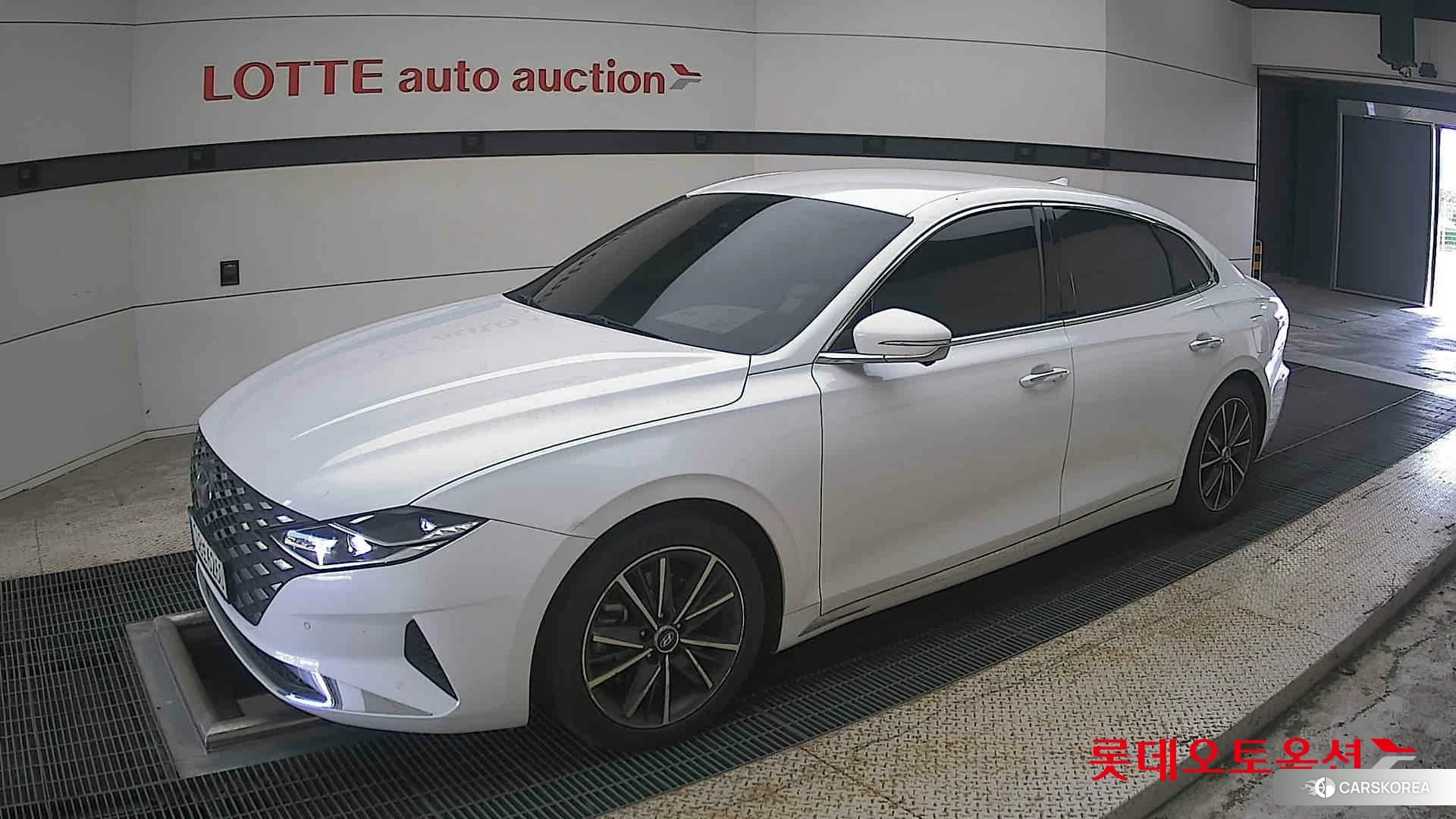 Hyundai Grandeur 2021 Белый из Кореи, фото 4