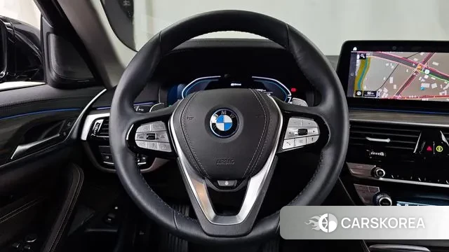 BMW 5 Series (G30) 2023 Черный из Кореи, фото 4