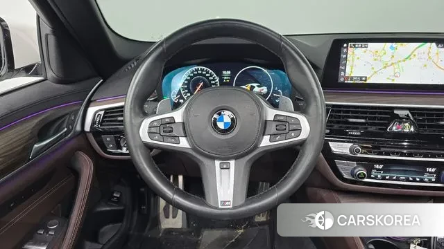 BMW 5 Series (G30) 2019 Белый из Кореи, фото 4