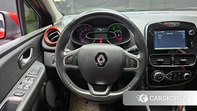 Renault Korea (Samsung) Clio 2018 Красный из Кореи, фото 4