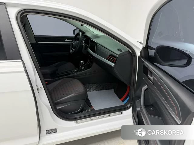 Volkswagen Lavida 2024 Белый из Китая, фото 4