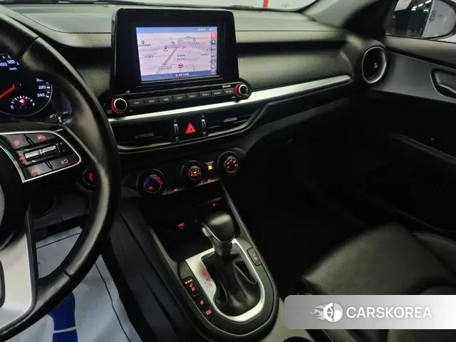 Kia The New K3 2nd generation 2021 Белый из Кореи, фото 4
