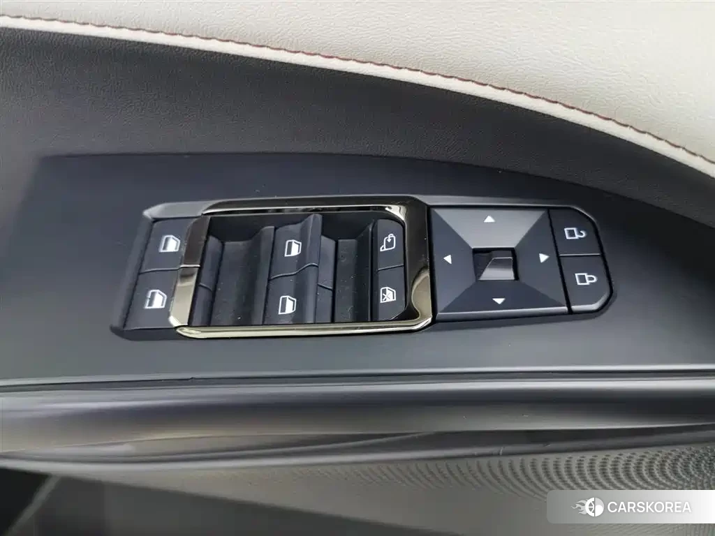 Ford Mondeo 2023 Белый из Китая, фото 4