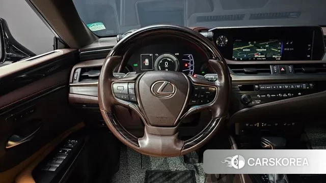 Lexus ES300h 7th generation 2018 Черный из Кореи, фото 4