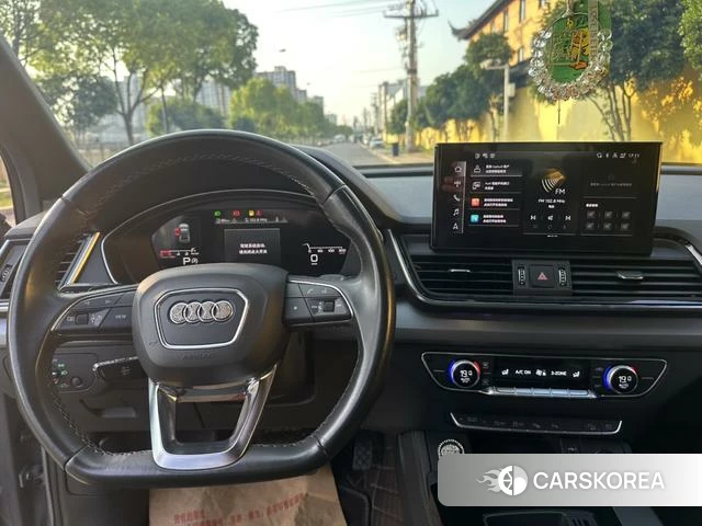 Audi Q5L Sportback 2021 Серебристо-серый из Китая, фото 4