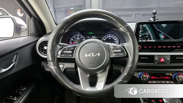 Kia The New K3 2nd generation 2022 Белый из Кореи, фото 4