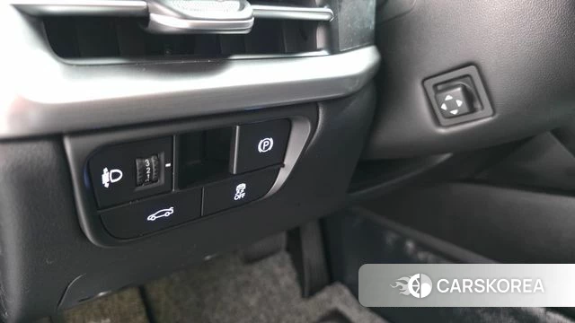 Hyundai Grandeur (GN7) 2023 Серебристо-серый из Кореи, фото 4