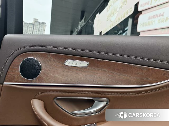 Mercedes-Benz E-class 2022 Черный из Китая, фото 4